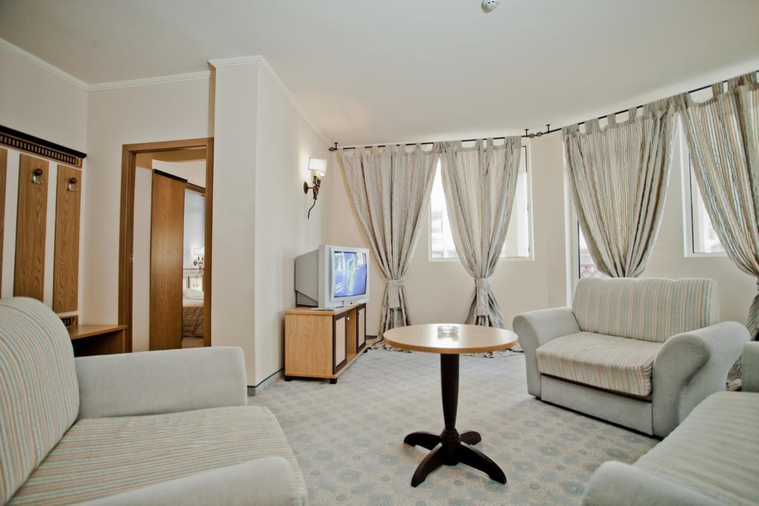 Atrium Beach Hotel Elenite Εξωτερικό φωτογραφία