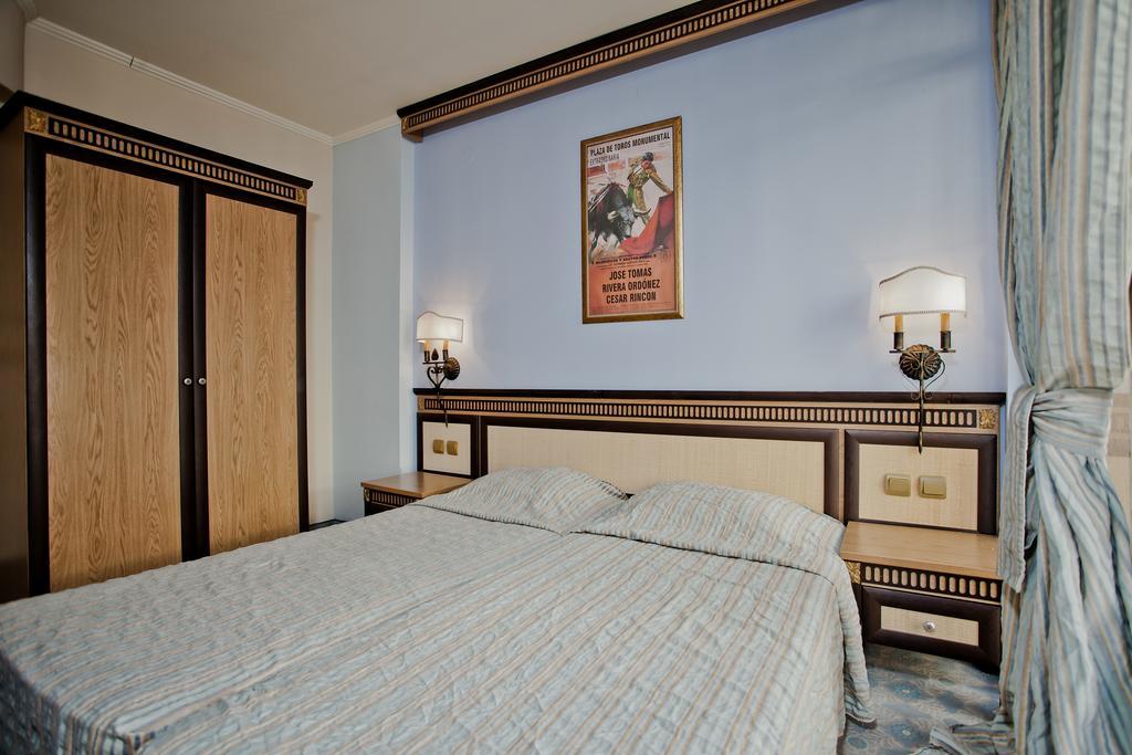 Atrium Beach Hotel Elenite Εξωτερικό φωτογραφία